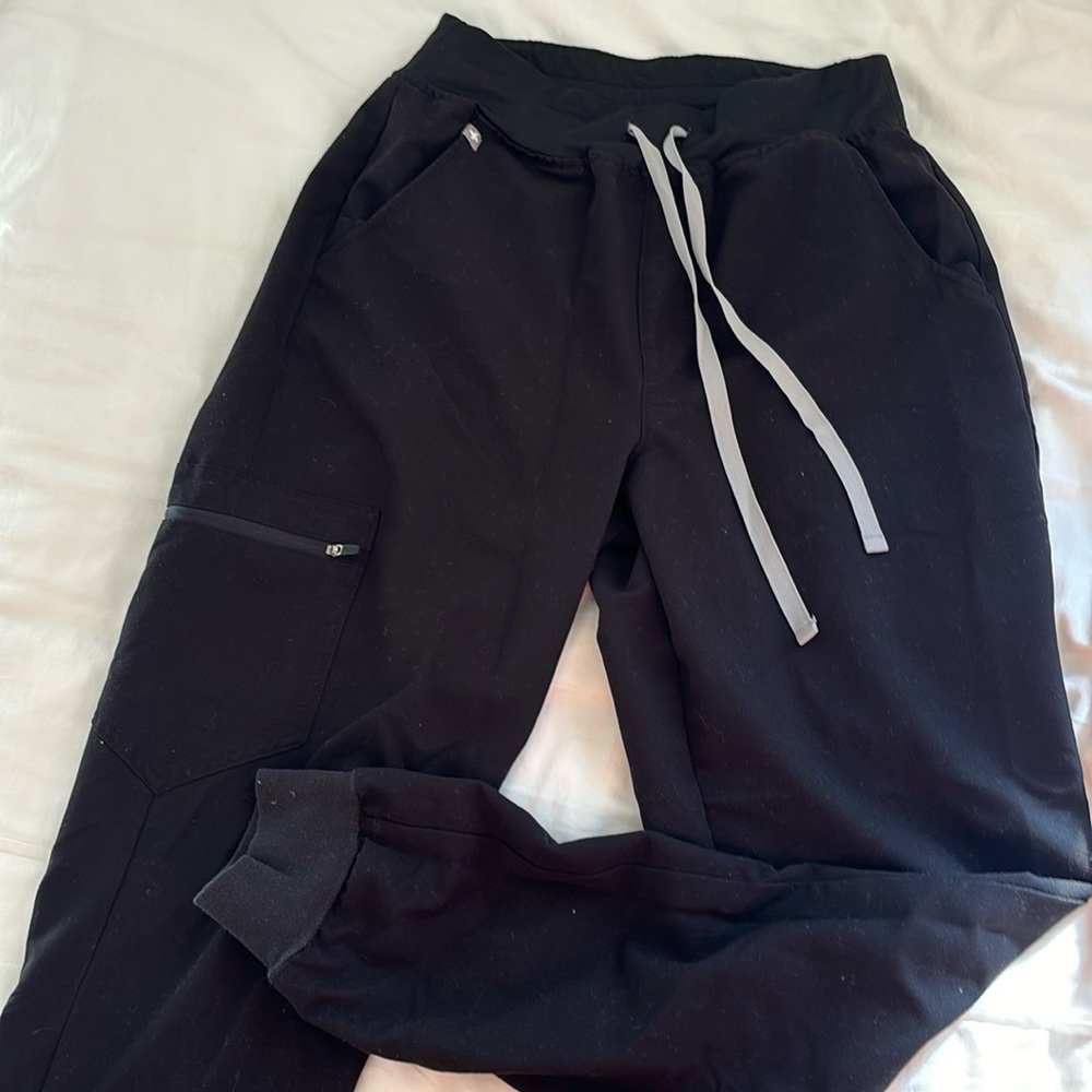FIGS Scrub Pants